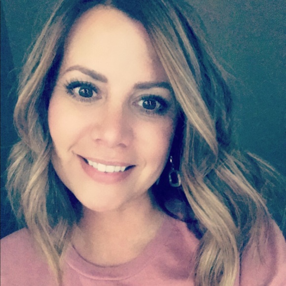 Meet your Posher, Melanie - Picture 2 of 2